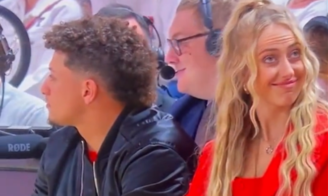 Patrick Mahomes And His Fiancée Courtside At The Texas Tech Game Got Turned Into Some A+ Memes