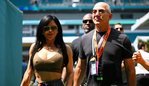 Internet Has Some Wild Reactions To News That Jeff Bezos Is Getting 