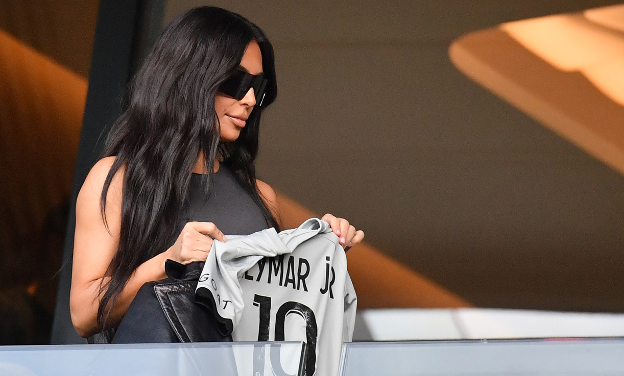 Fans Think The 'Kardashian Curse' Is Back As PSG, Arsenal Both Fall In Kim's Presence
