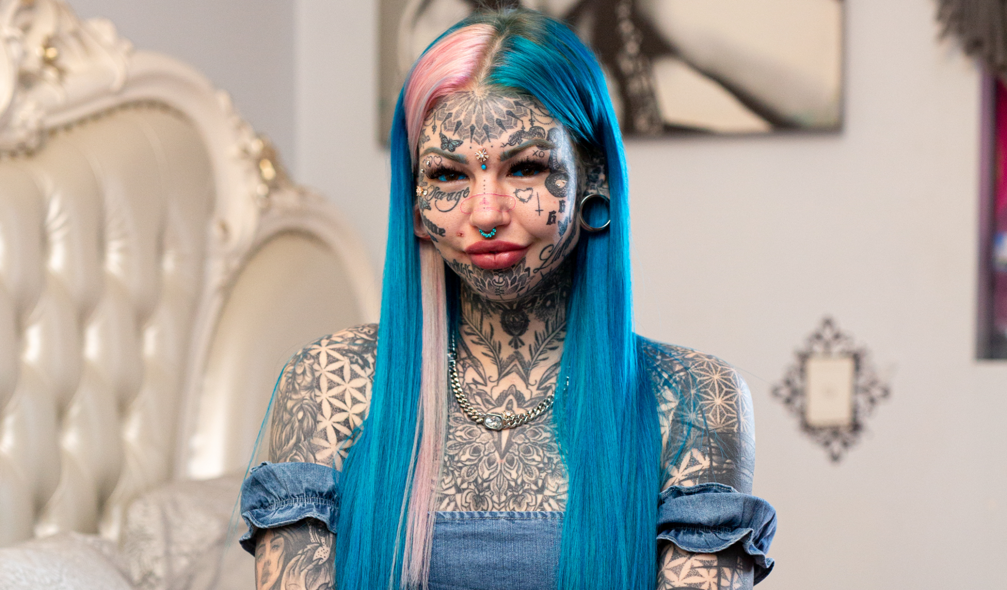 People covered in tattoos are hiding them with makeup and the results are wild