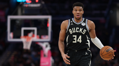 Giannis Antetokounmpo Reveals The One School That Offered Him A College ...