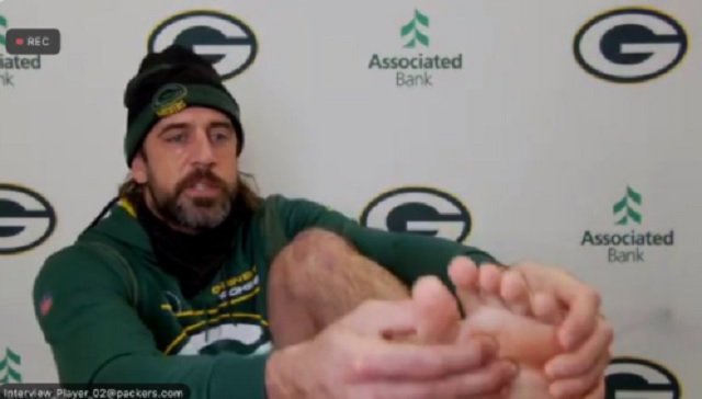 Reporter Molly Knight Receives Hate Messages After Aaron Rodgers Misidentifies Her As Writer Of WSJ Story About His Toe