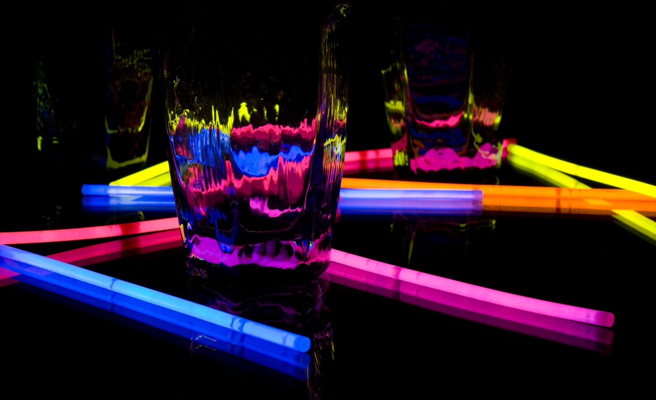 Here's what happens when you drink 6 glow sticks for dinner