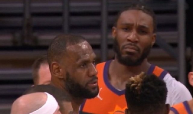 Jae Crowder's Reaction To LeBron James Complaining About Hard Foul Becomes An Instant Meme