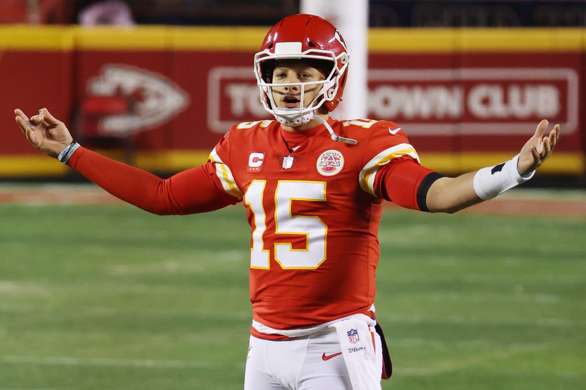Fans Mock Patrick Mahomes' New Logo After It Appears To Leak On The Internet - BroBible
