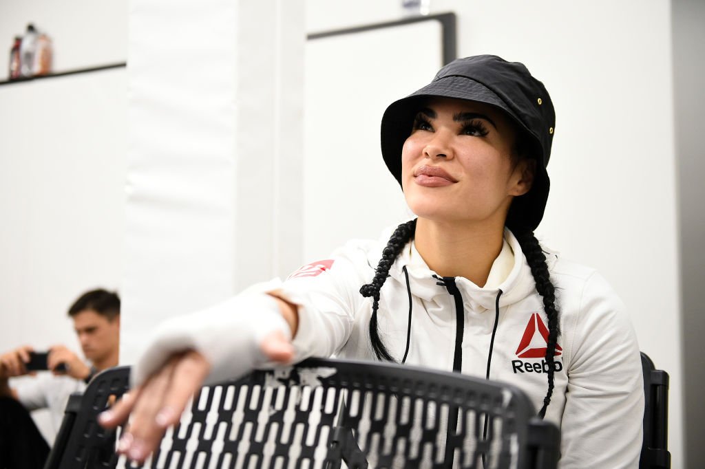 Ex-UFC star Rachael Ostovich's bathroom selfie is going viral 