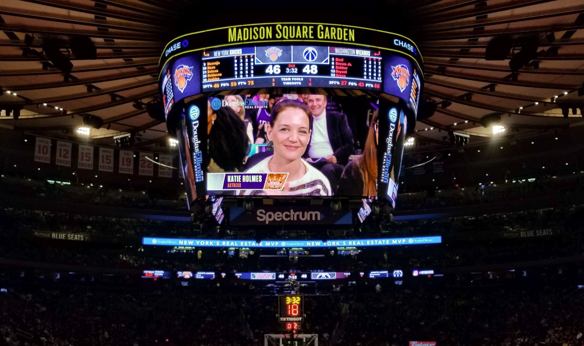 The Most Disturbing Kiss Cam Moment In History Occurred At The Knicks Game, Viewer Discretion Is Advised - BroBible