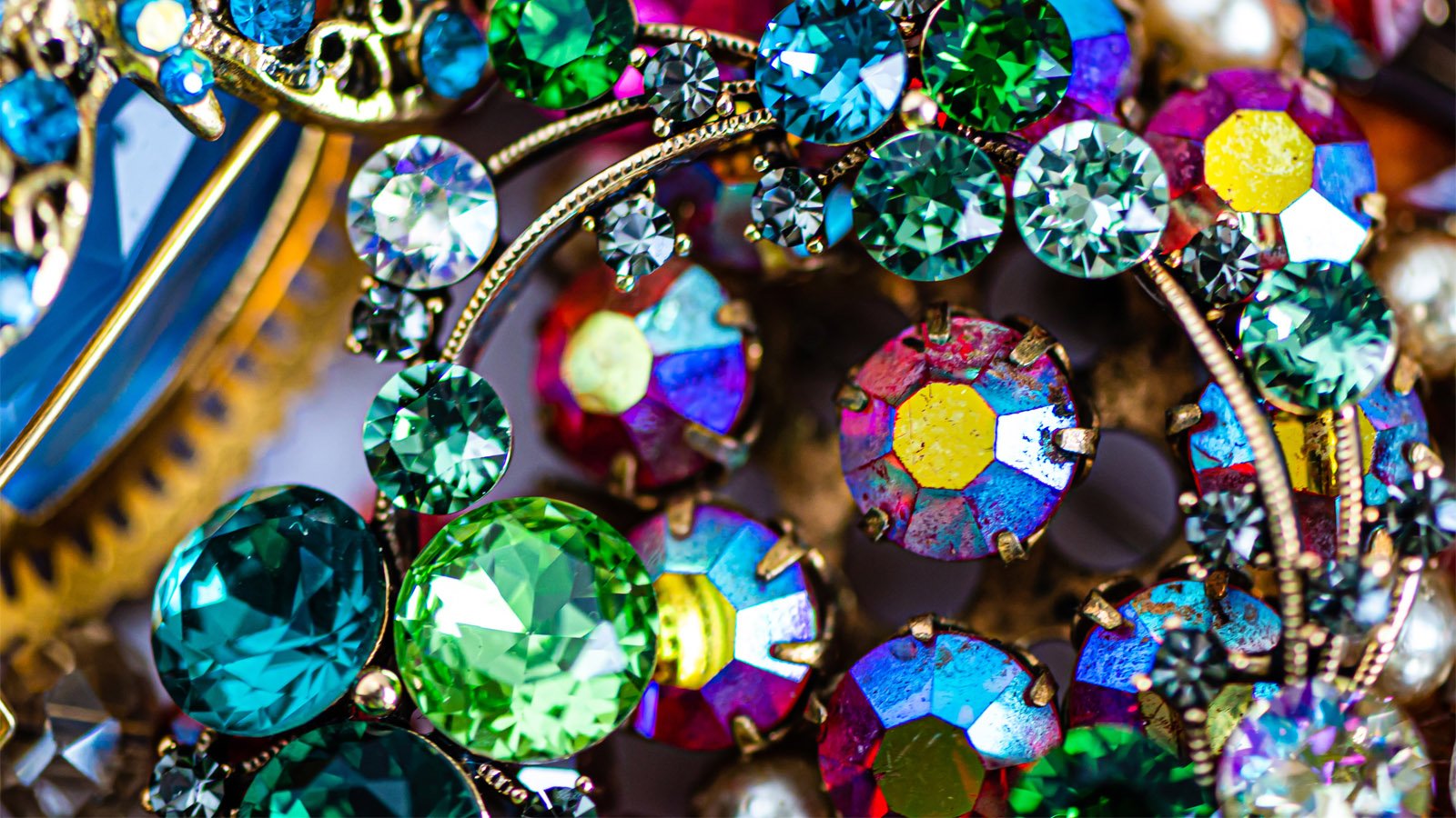 Someone Tried Sneaking $9.2 Million Worth Of Fake Designer Jewelry Through Customs In Texas
