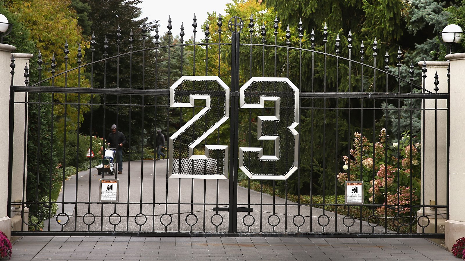 Michael Jordan's $9.5 Million Chicago Mansion Is Being Turned Into A Timeshare After Finally Finding A Buyer