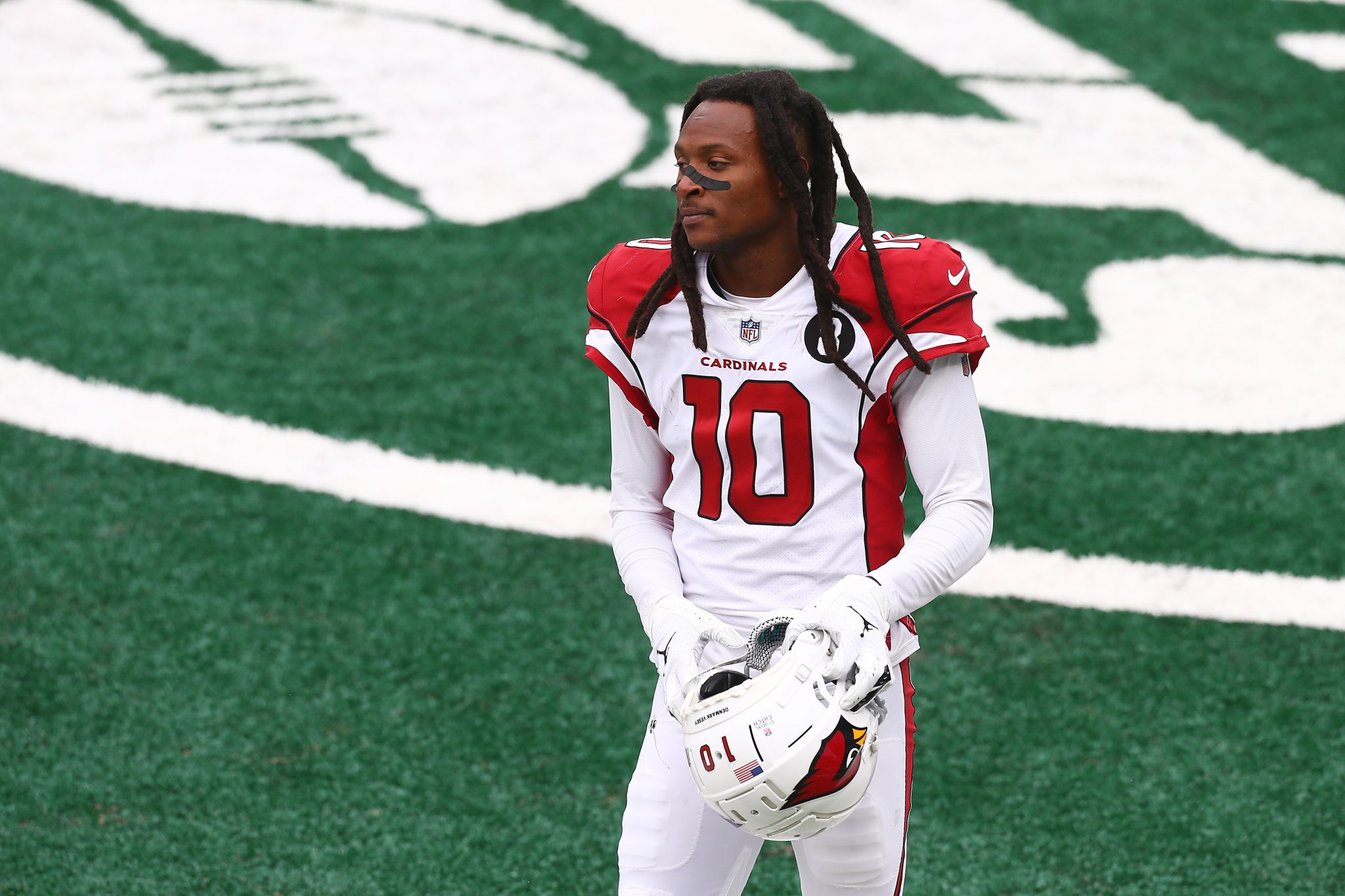 Cardinals' DeAndre Hopkins Reveals Reason Why He Flipped Off Trump Supporters At Parade - BroBible