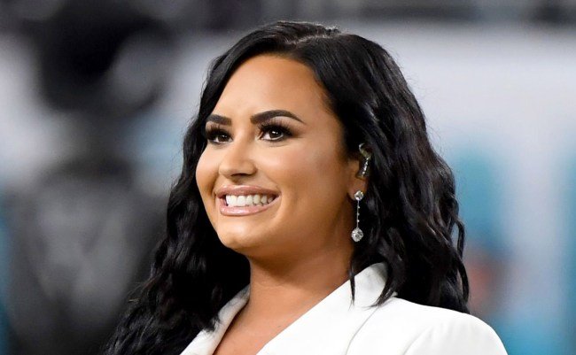 Demi Lovato Says She’s Been Communicating With Aliens, Shares Proof