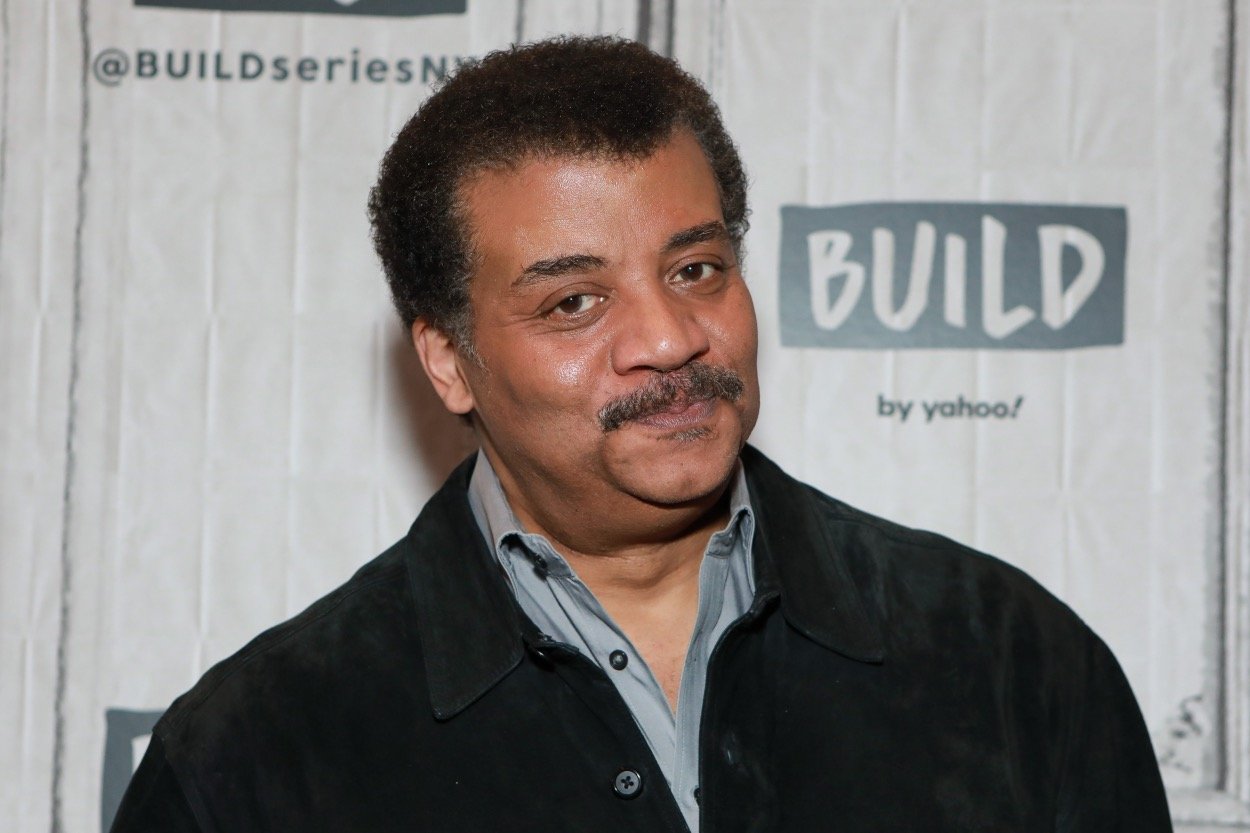 The Entire Internet Was Furious With Neil deGrasse Tyson For His Christmas Eve Tweets About Santa