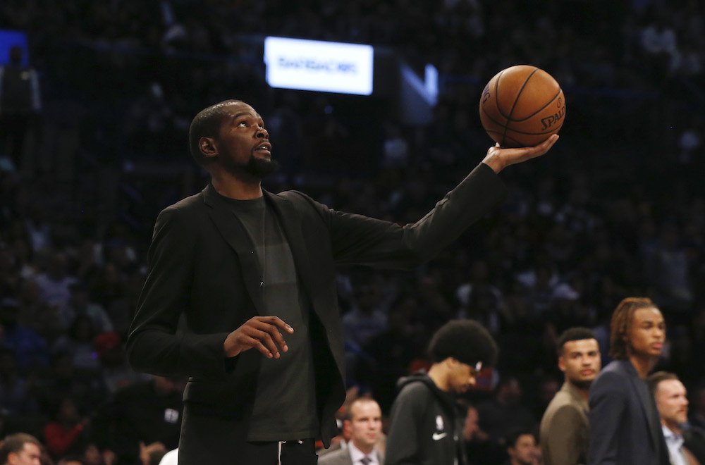 New Book Claims Kevin Durant's Dad Stealthily Met With Knicks Leadership To Try And Get Star During Free Agency