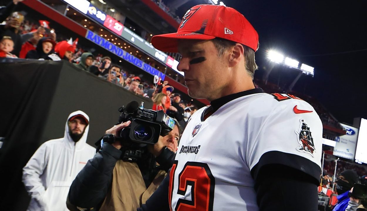 Tom Brady Posts Cryptic Tweet After Loss, Sparks Retirement Debate