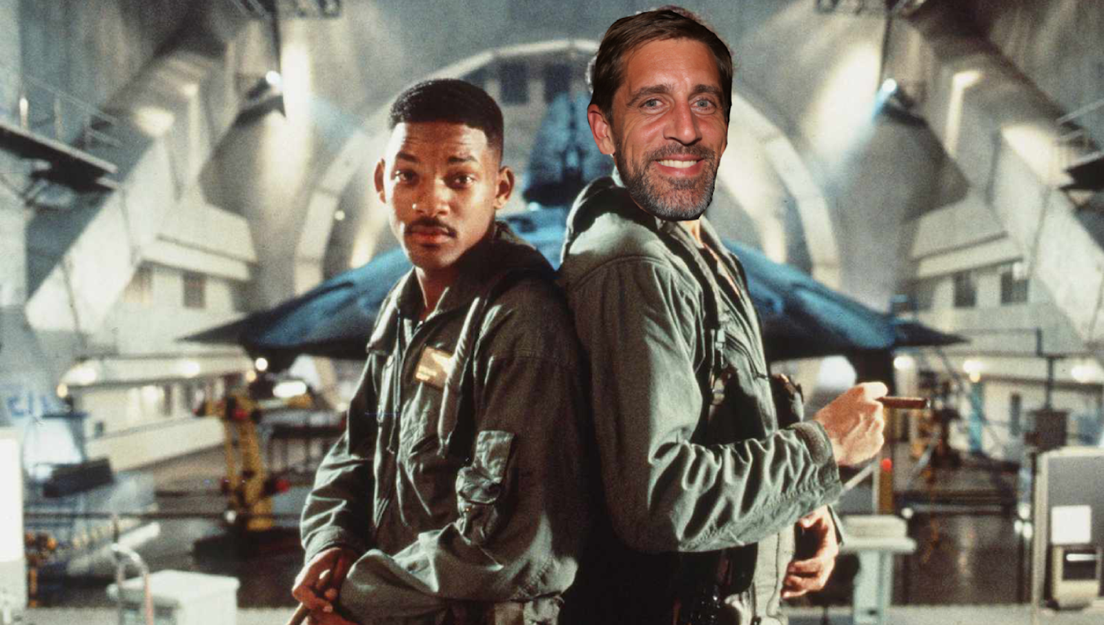 Aaron Rodgers Claims He Saw A UFO, Says It Was Like Being In ‘Independence Day’