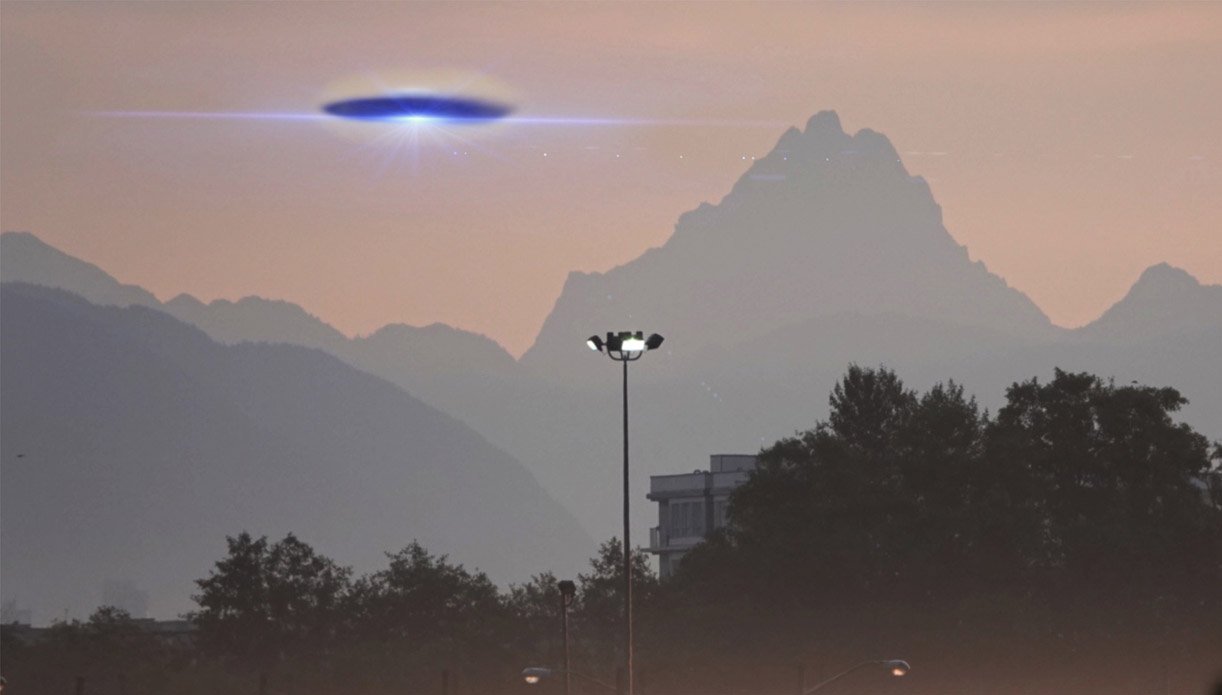 British UFO Expert Claims Photos Are 'Definitive Evidence' That 'We Are Not Alone'