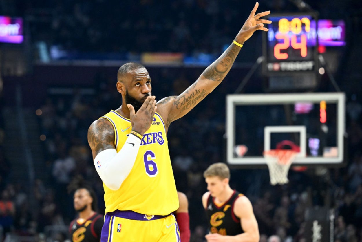 LeBron James Actually Said 'I'm Having The Time Of My Life' While The Lakers Are 9th In The Western Conference