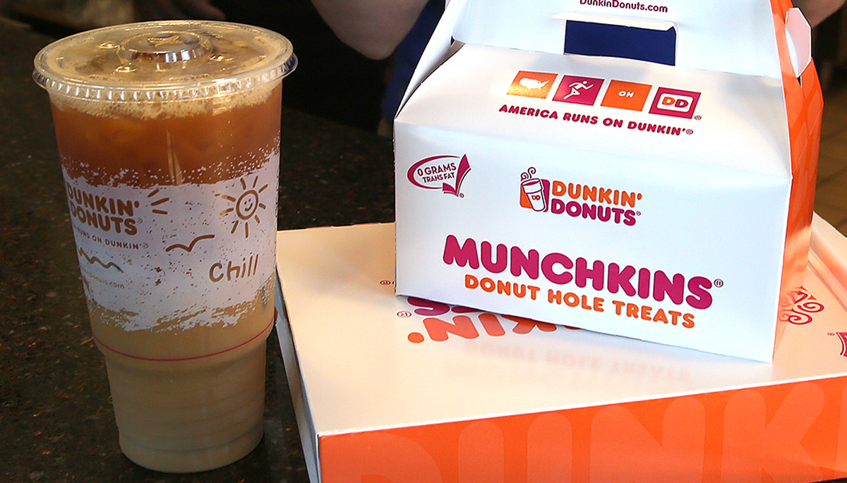 Dunkin' Employee Reveals You're Getting Absolutely Screwed When You Order A Large Iced Coffee