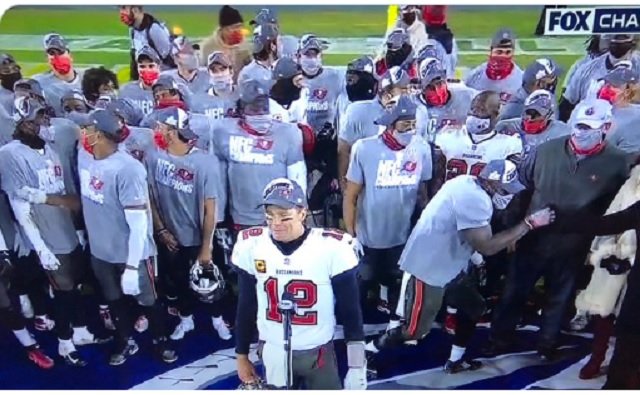 People Were Mad Tom Brady Didn't Wear A Mask During The Bucs Postgame Celebration