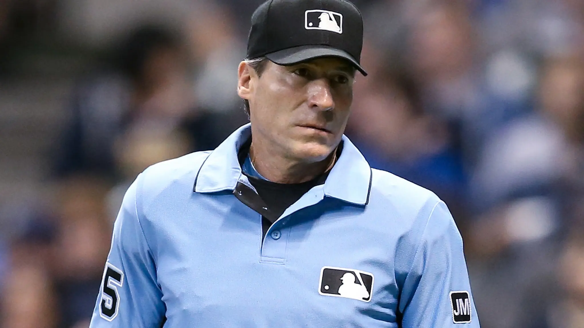 MLB umpires get support from players in perfectly imperfect game