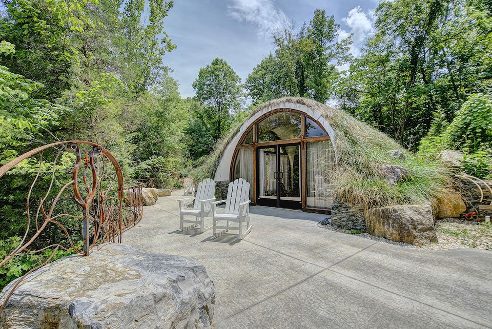 7 Unique Hobbit Huts Around The World You Can Stay At