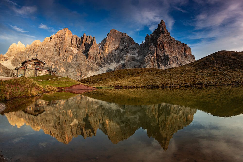 6 OF THE BEST HIKES IN THE DOLOMITES, ITALY