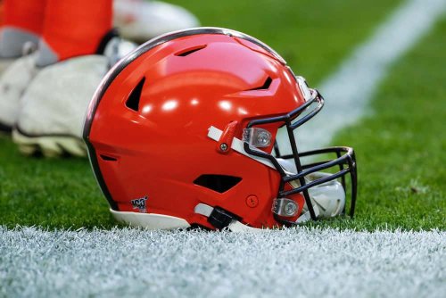 Analyst Names Browns' 'Logical Choice' To Start At QB