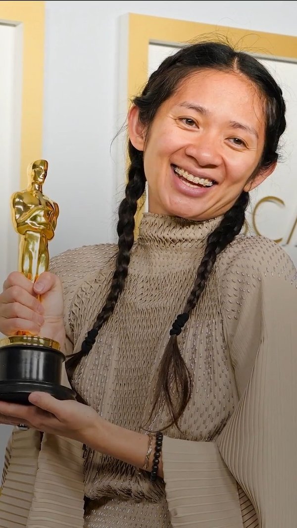 La réalisatrice oscarisée Chloé Zhao parle du regard féminin au cinéma