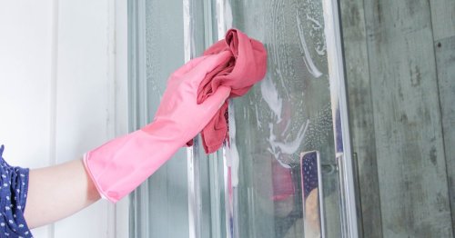 In der Dusche Mit diesen Hausmitteln werden Dichtungen sauber