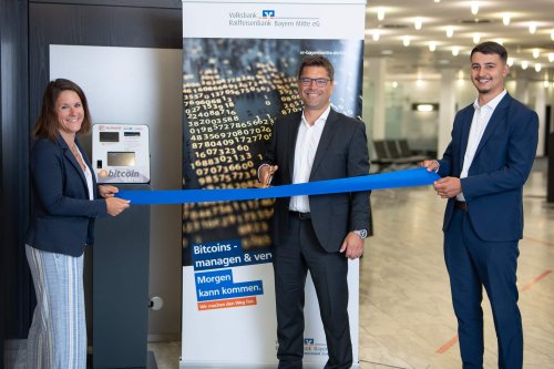 Bitcoin: Diese deutsche Bank stellt als erste einen BTC-Automaten auf