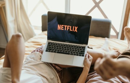 Netflix kassiert wegen Haushalts-Regeln Spott anderer Streaming-Dienste
