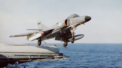Argentina retired Super Etendard jets that sank two UK warships