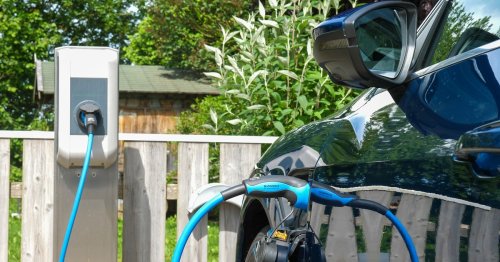 Verbrenner vs. Elektro-Auto: Wer siegt bei den Gesamtkosten?