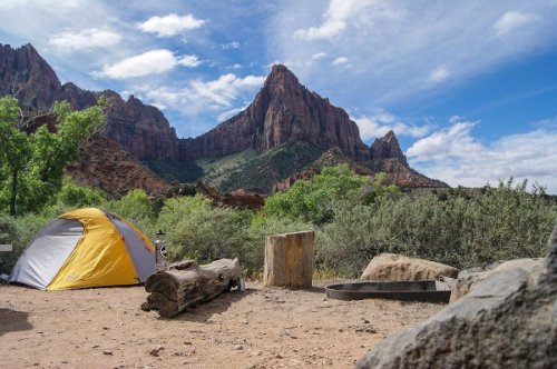 Camping Ratgeber: Alles über Camping und Zelten - cover