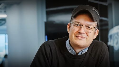 Wie Sascha Pallenberg vom Tech-Blogger zum Daimler-Digitalchef wurde – und warum KI das Kommunikations­spiel komplett neu aufstellt