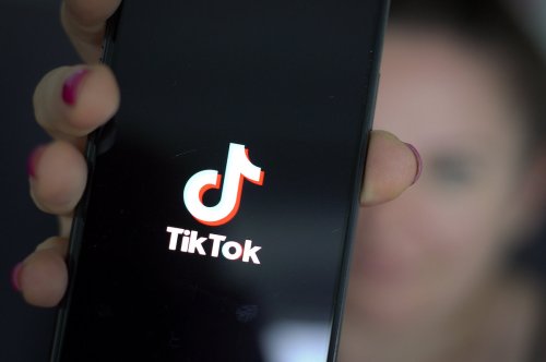 TikTok-Krieg: Wie Chinas Influencer Luxusmarken entlarven