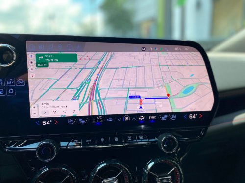 Ein Betrugsnetzwerk hat Tausende von gefälschten Unternehmen auf Google Maps erstellt, um Nutzerdaten zu sammeln und zu verkaufen