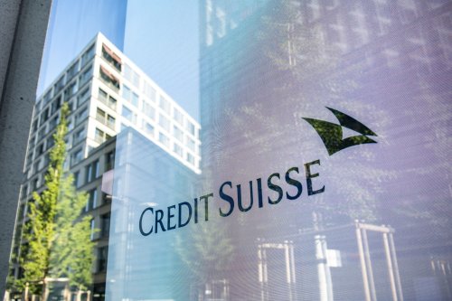 Trotz Übernahme: Credit Suisse will Boni und Gehaltserhöhungen zahlen, doch die Schweizer Regierung lässt nicht alle Vergütungen zu