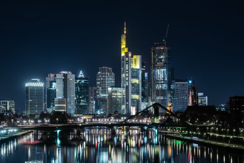 Deutsche Großbanken haben ihre Milliarden-Gewinne um 25 Prozent erhöht – was bedeutet das für euch?
