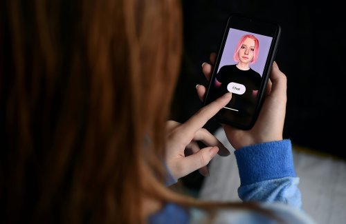 Kanadier chattet dank künstlicher Intelligenz mit seiner Freundin — die vor acht Jahren starb