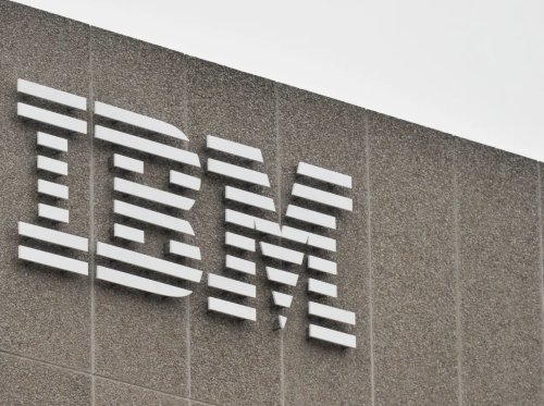 Ein IT-Mitarbeiter, der 15 Jahre krankgeschrieben war, verklagte IBM, weil sein Gehalt während seiner Abwesenheit nicht erhöht wurde – und scheiterte