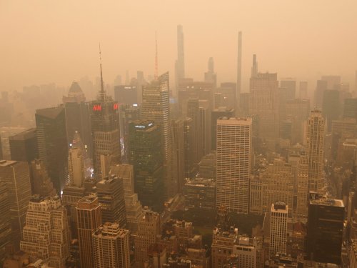 New York und Washington im roten Rauch: Zehn Fotos zeigen, dass es im Nordosten der USA so aussieht wie auf dem Mars