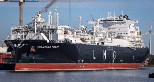Gasdeal mit Tschechien macht Deutschland zum Drehkreuz für Flüssiggas– geplantes LNG-Terminal in Stade schon ausgebucht