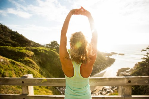6 Workouts für zu Hause, die den Rücken stärken, die Körperhaltung verbessern und Rückenschmerzen lindern