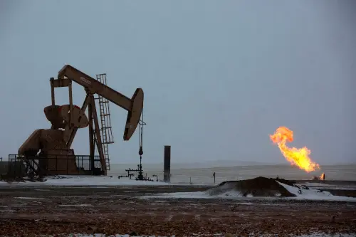 Öl-Preise steigen: Experten empfehlen diese 7 Möglichkeiten, wie ihr jetzt in Öl und Energie investieren könnt