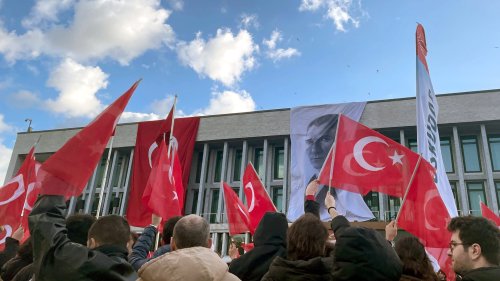 Türkei: Nach der Festnahme des Erdogan-Rivalen Imamoglu crashen Aktienkurse und die Landeswährung Lira
