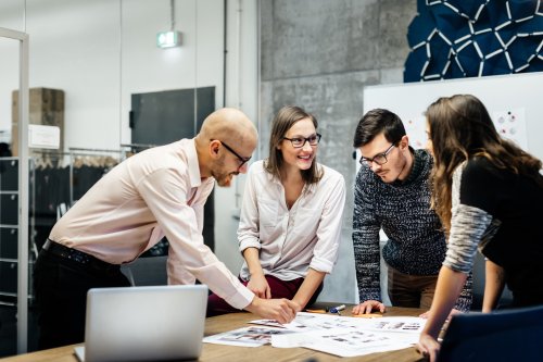 Chancengleichheit für Introvertierte: So aktivieren Unternehmen das Potenzial der ruhigen Leistungsträger