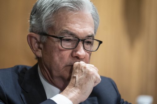 Wie die Angst vor einer „Immobilienkrise 2.0“ die Geldpolitik der USA beeinflusst – und was das für den DAX bedeutet