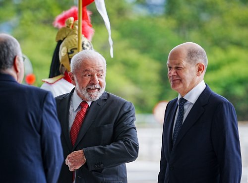 Kanzler Scholz flog nach Brasilien, um unabhängiger von China zu werden – aber er hat die Rechnung ohne Lula und seine guten Beziehungen zu Peking gemacht