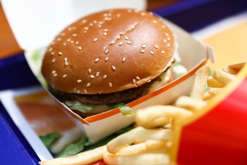 McDonald's sagt, die Kunden wollen keine Premium-Burger – sie wollen größere